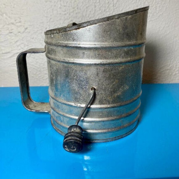 Vintage ACME Tin Flour Sifter - Picture 1 of 7
